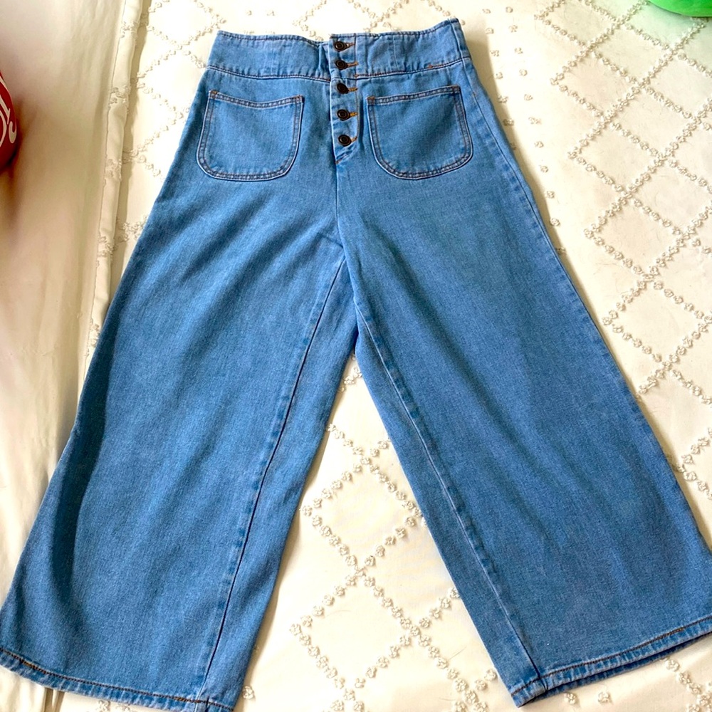 Forever 21 High-Wasted Button-Fly 70s Style Denim Culottes, 27
